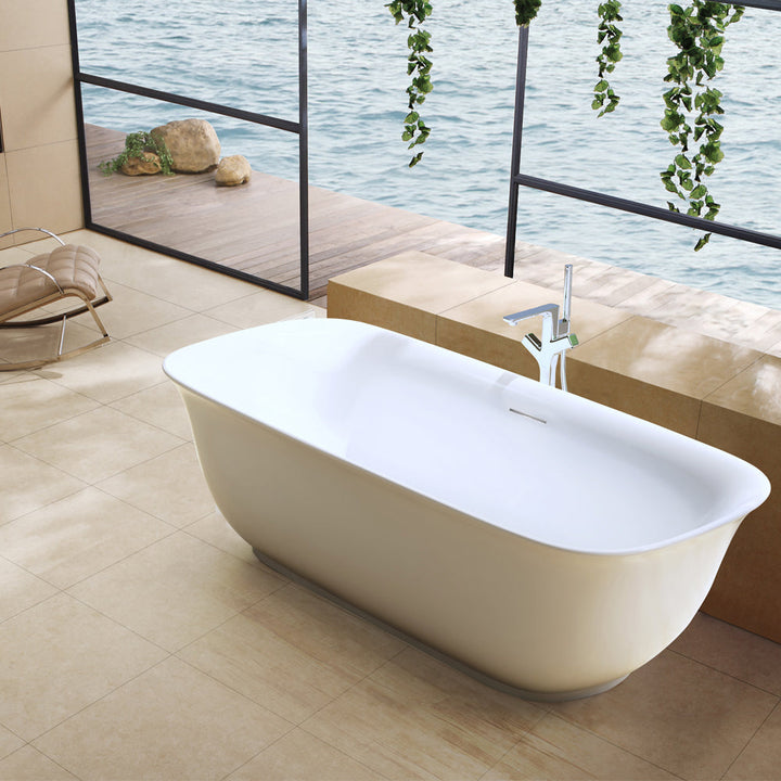 Vinnova Orion 67" x 31.5" Soaking Bathtub