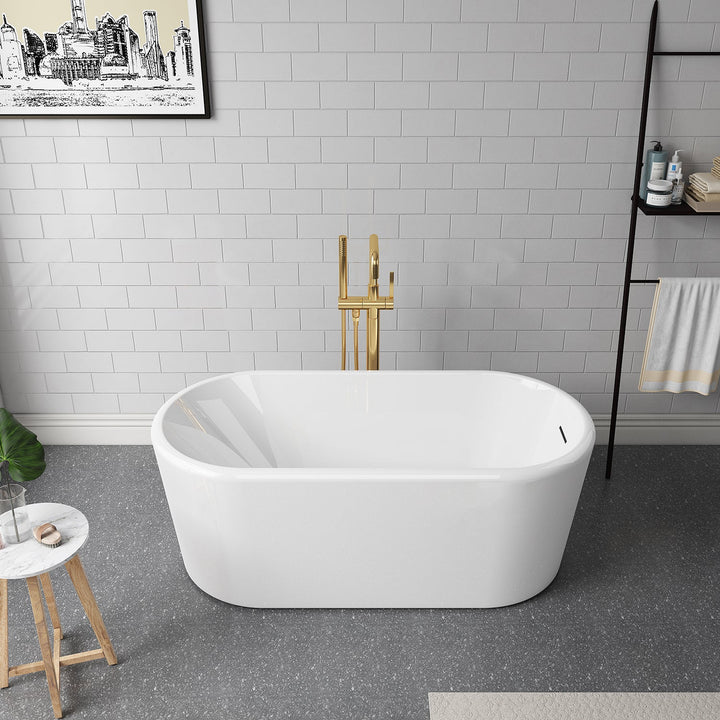 Vinnova Caserta 67" x 27.6" Soaking Bathtub