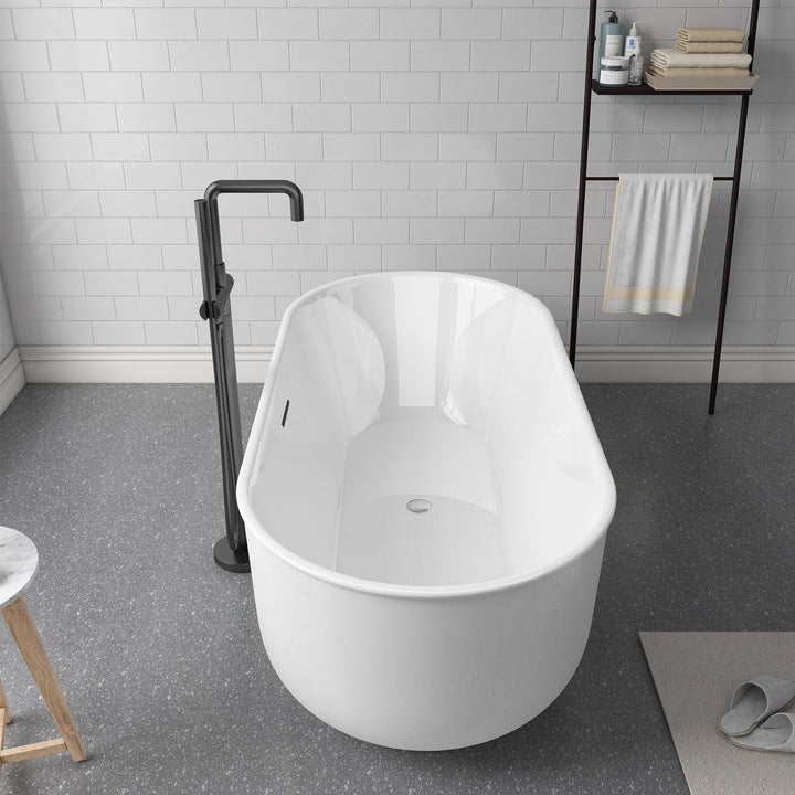 Vinnova Nuoro 67" x 31.5" Soaking Bathtub